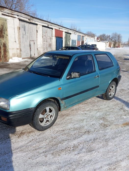 Продам Volkswagen golf 3 1992г.