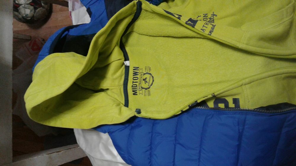 Детский жилет с толстовкой