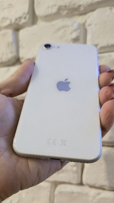 Iphone SE 2020 като нов