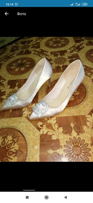 Продам туфли новые