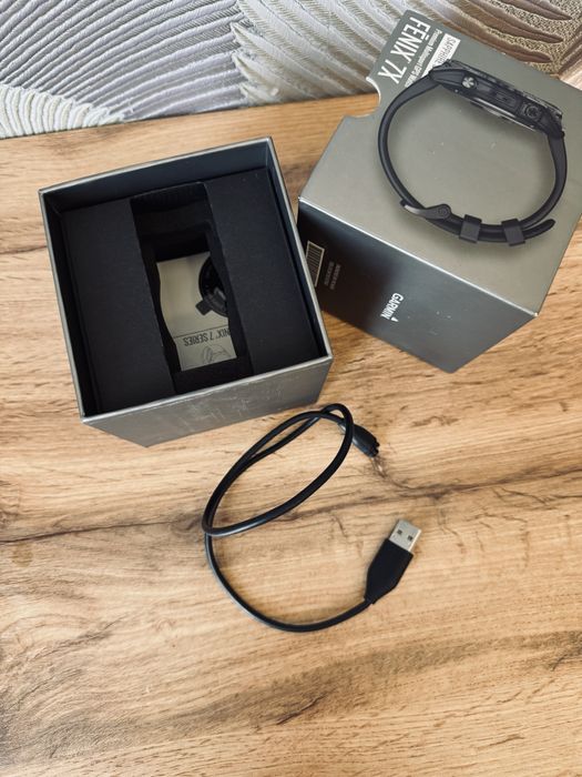 Garmin Fenix 7X sapphire solar