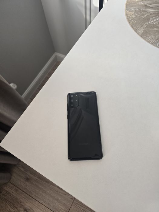 Продам Samsung s20 plus