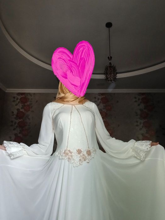 Вечернее платье белое