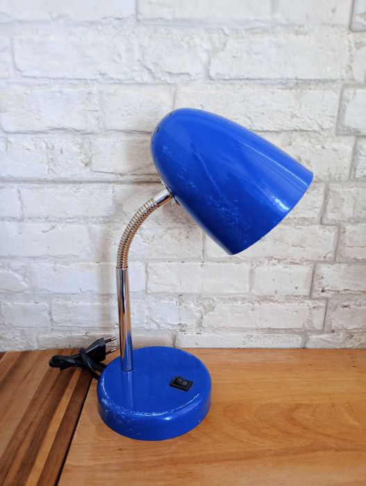 Стари лампи настолни