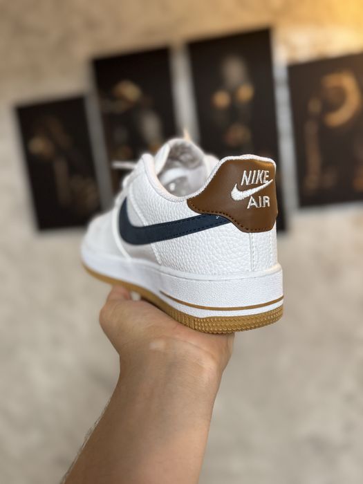 Adidasi Barbati Nike Air Force 1 White & Brown!