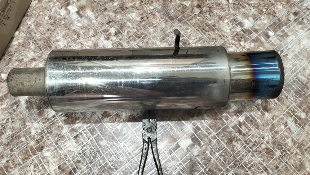 Глушитель HKS с опалом