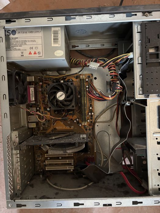 Настолен компютър