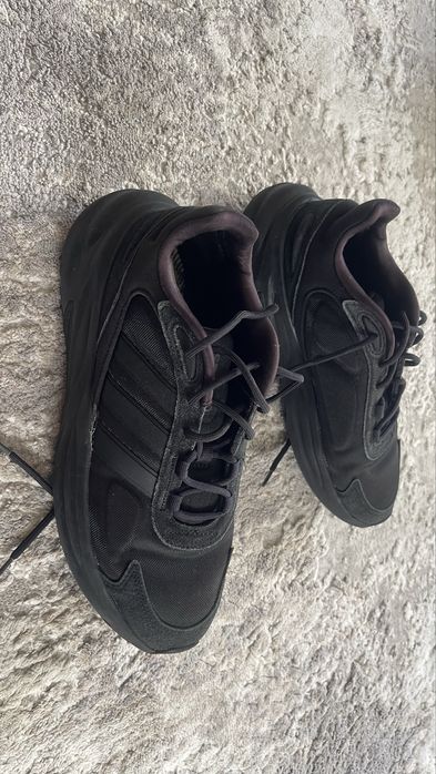 Adidas Ozellr Cloudfoam 42