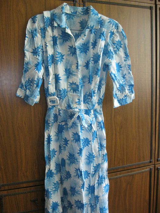 Продам платья, блузку ретро