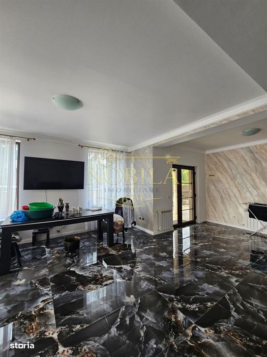 VILA DE VANZARE BACAU  P+E+M (de locuit si birou , clinica, notarriat,