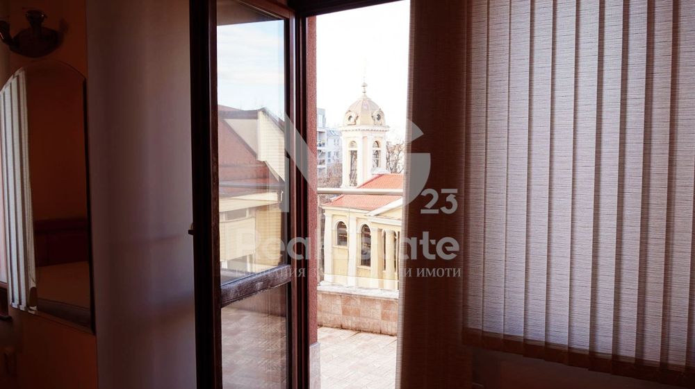 Продава се Тристаен апартамент в Пловдив, Мараша - 200 кв.м за 1185 €/кв.м - Снимка #9