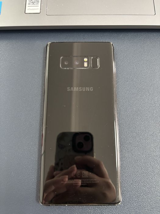 Продаю Galaxy note8 бу