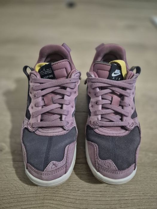 Маратонки Nike WMNS JORDAN MA2