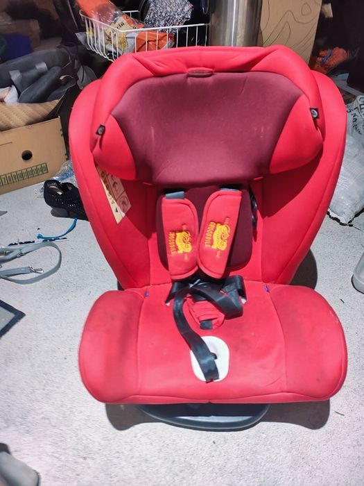 Scaun auto copii cu isofix si se roteste