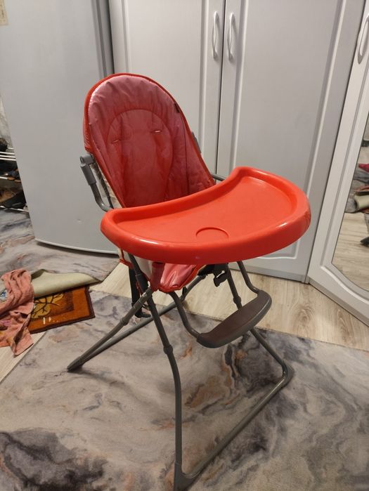 Обеденный детский столик