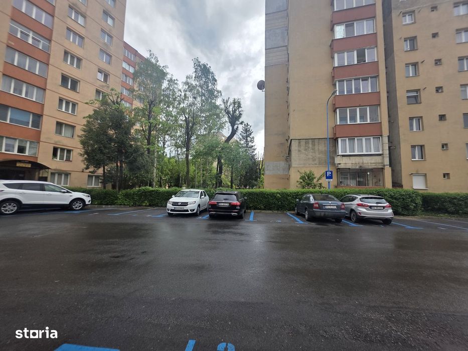 Vand apartament 3 camere zona Centru Civic -Grivitei
