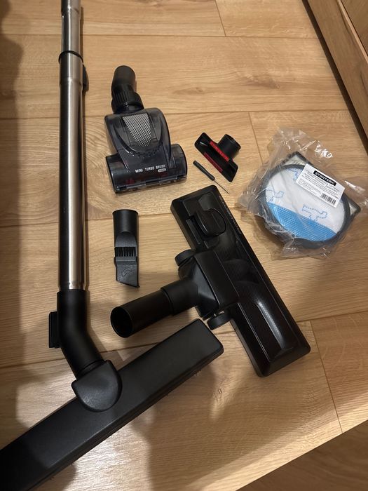 Прахосмукачка без торба Rowenta Compact Power Cyclonic