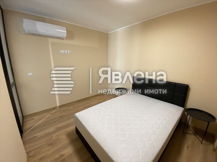 Дава се под наем Тристаен апартамент в Варна, Бриз - 95 кв.м за 1000 € - Снимка #8