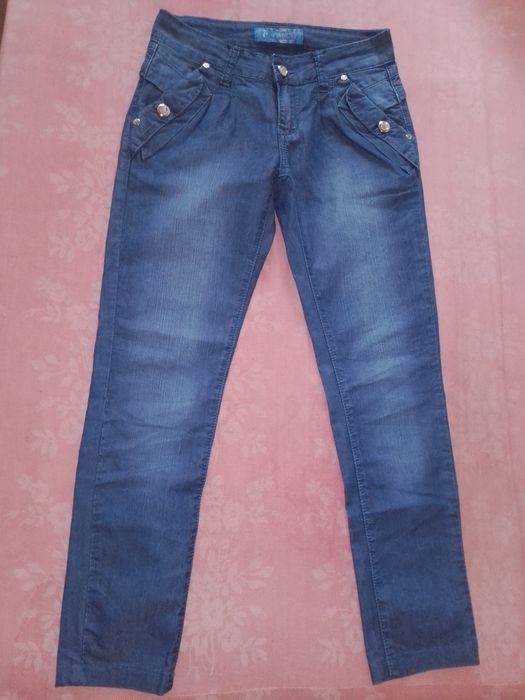 Дамски дънки няколко модела