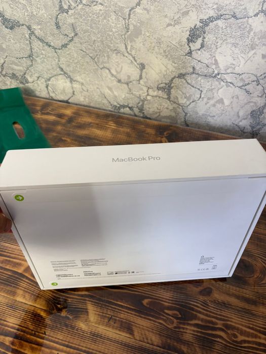 Apple MacBook Pro 14 новый