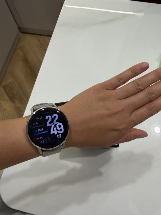 Часы Garmin  Venu