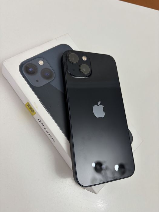 Продам Iphone 13.