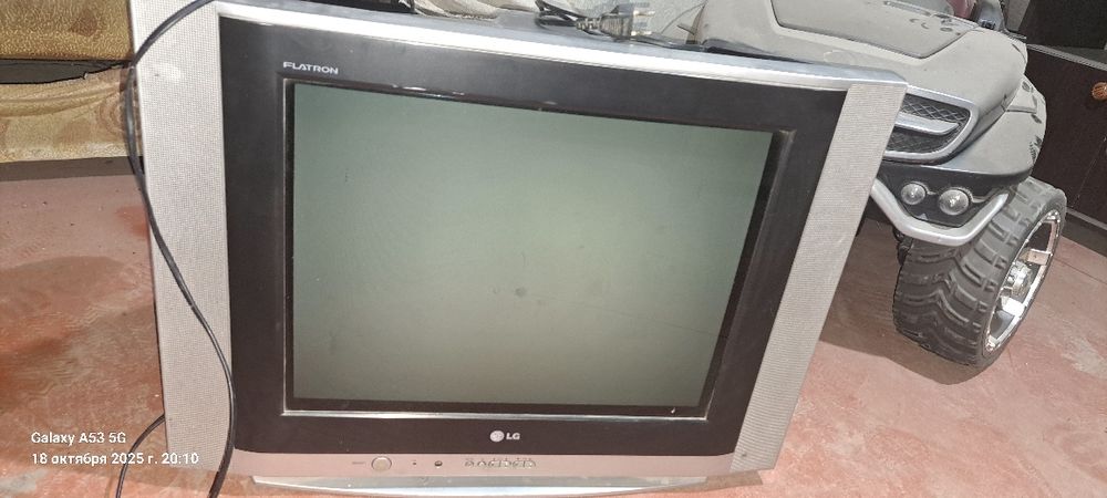 Продам телевизор