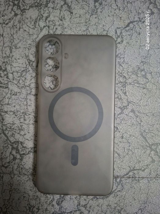 Samsung Galaxy S24 Plus uchun g'iloflar