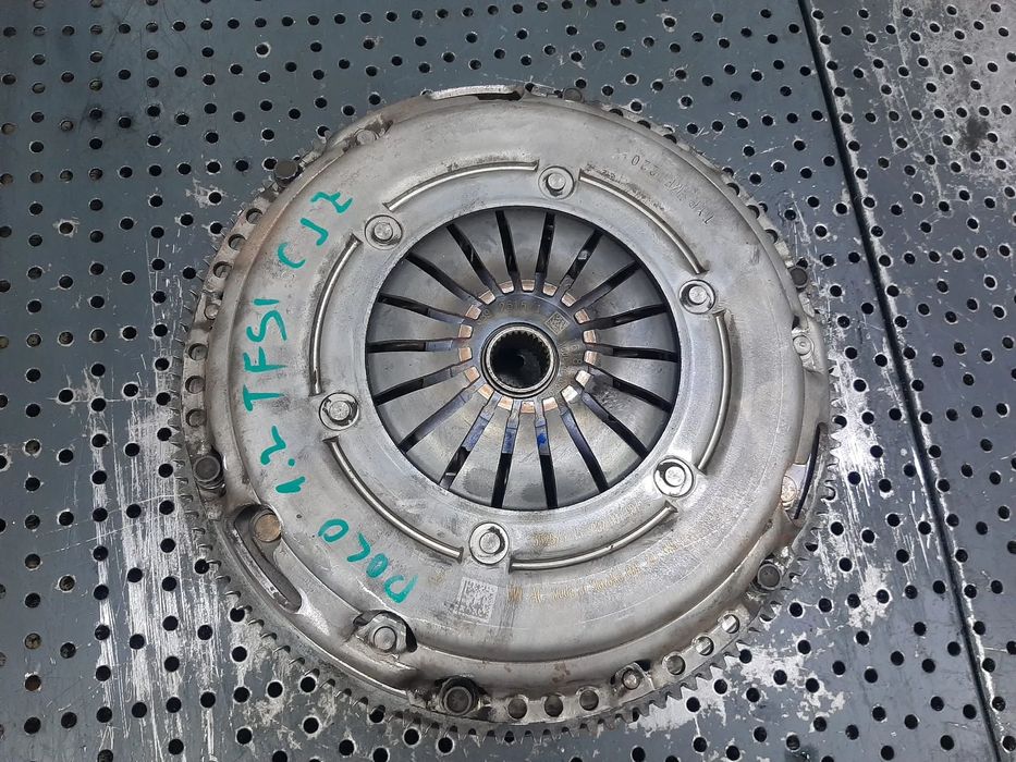 kit ambreiaj volanta masa fixa 1.2b cjz vw polo 6r skoda fabia seat ibiza disc 6,8mm 04e141031c