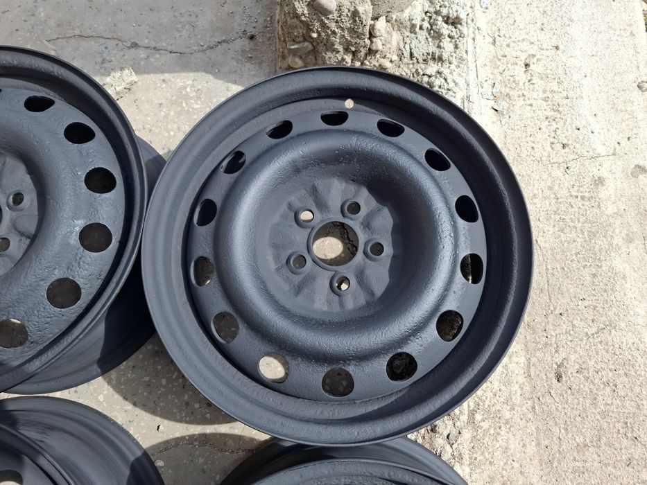 Продавам 4 броя железни джанти 5x100 16 цола 6,5 J *ц.о 56,1 мм