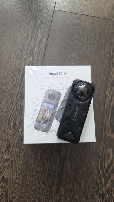 Insta 360 X4 8k  action camera lentile premium 2 baterii  ca nouā