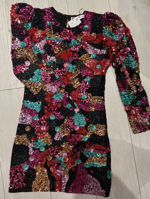 Шикарное платье с пайетками Zara