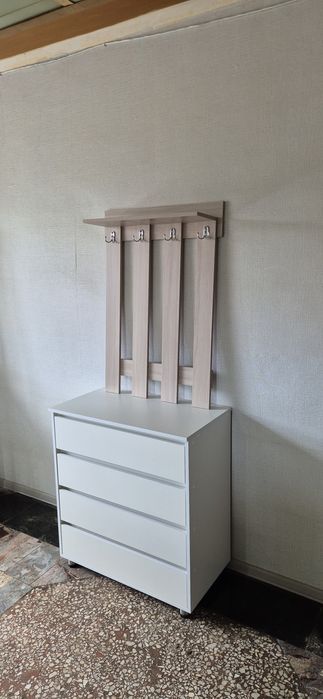 Вешалка для прихожей НОВАЯ