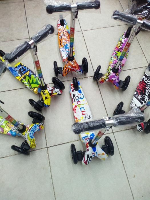 Тротинетка с Графити за деца 2 - 4 години MicMax 02