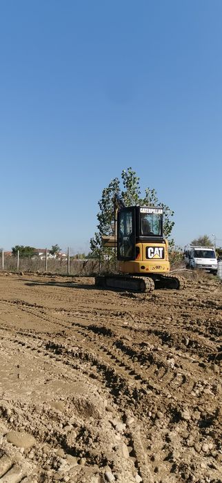 De închiriat miniexcavator 3.5 tone & camionetă basculabilă