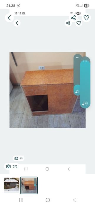 Vand doua casute caini