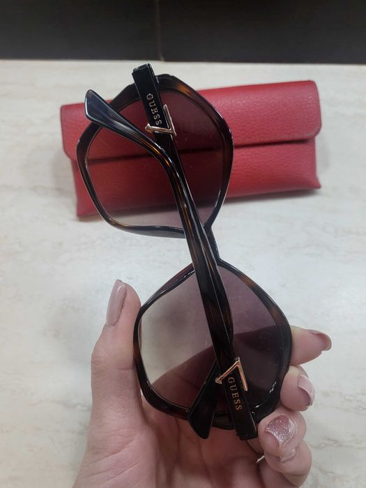 Слънчеви очила Guess