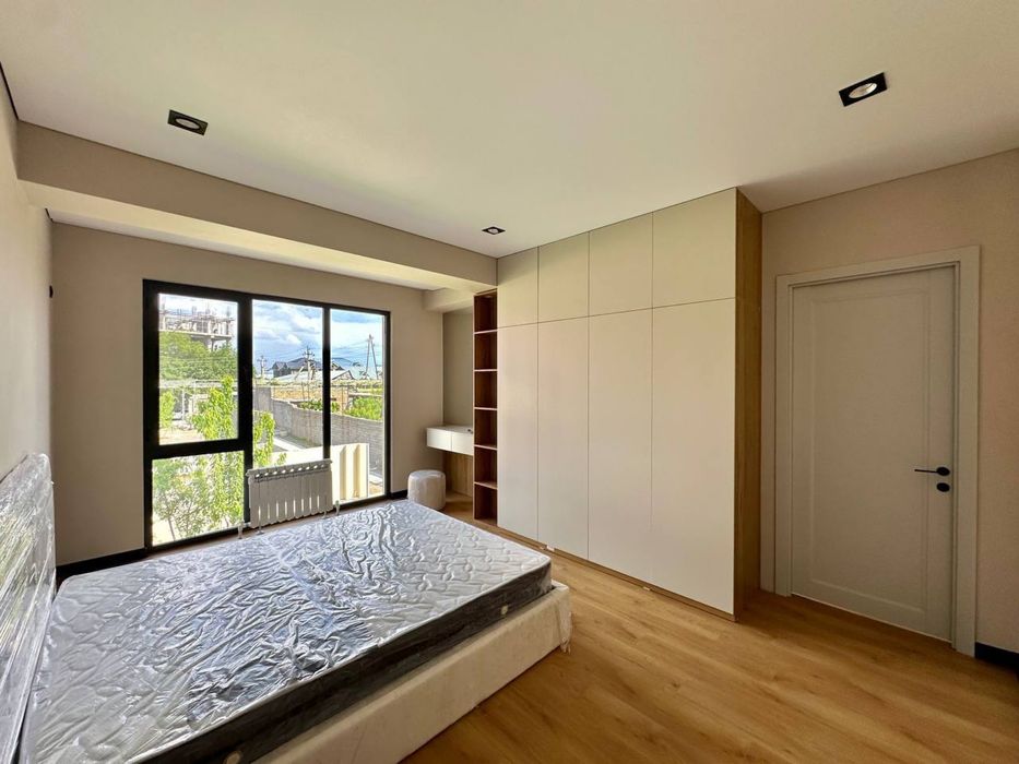 Продается Дом. Таунхаус. 2 сотки. Дустлик.