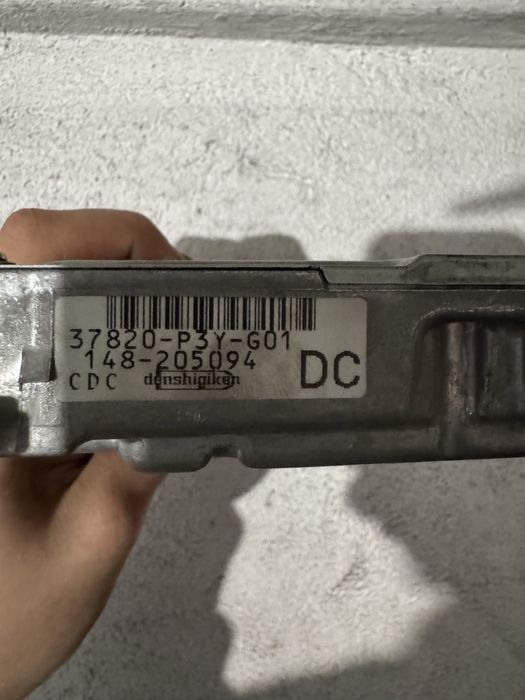 ECU Компютър за хонда сивик 6га генерация