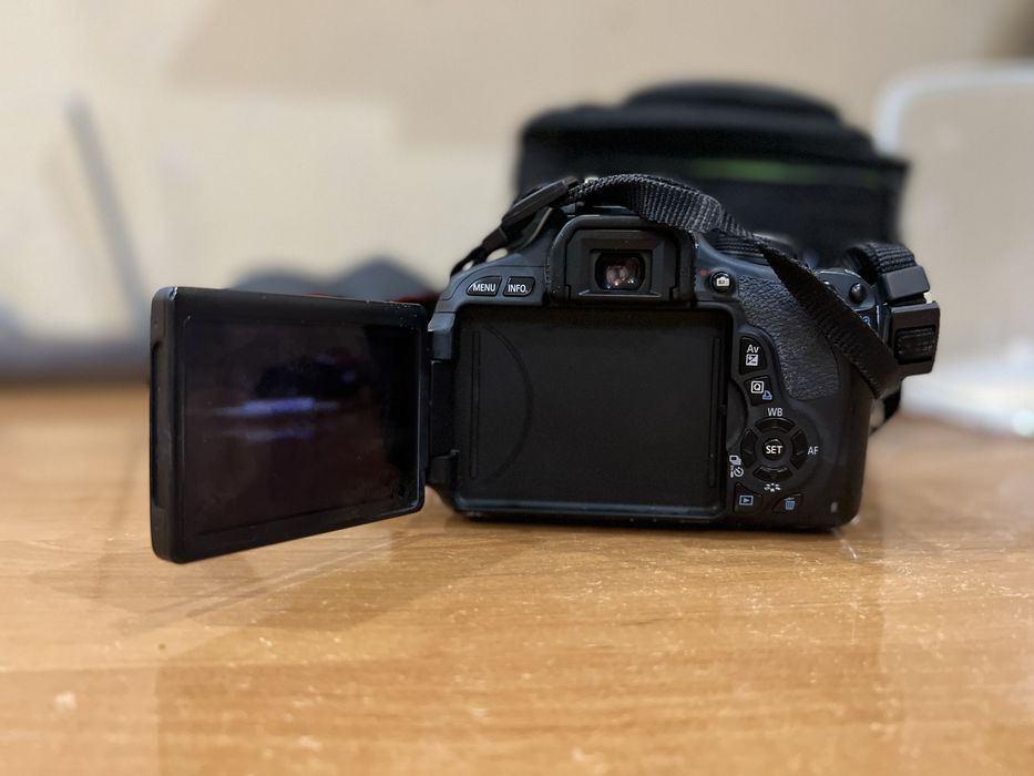 Фотоаппарат Canon EOS 600D