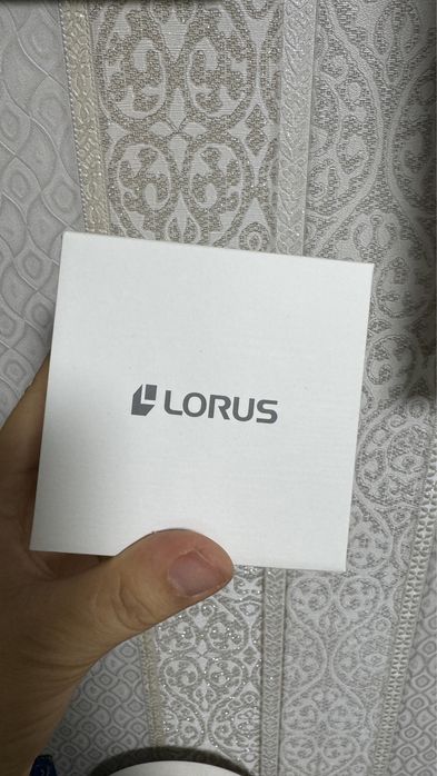 Часы женские lorus