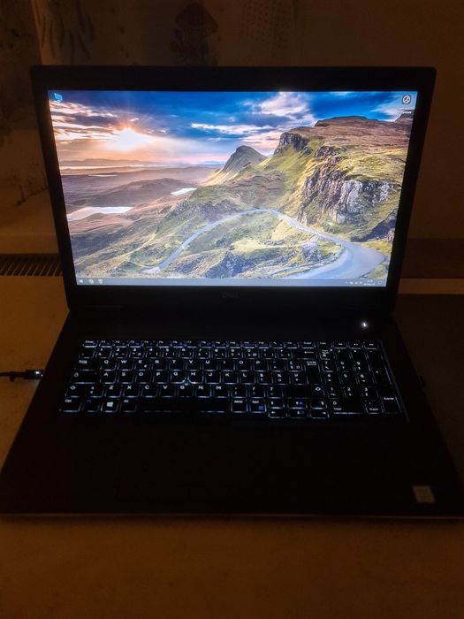 Laptop Dell Precision 7740 i7 9750H video AMD Radeon Pro WX 3200