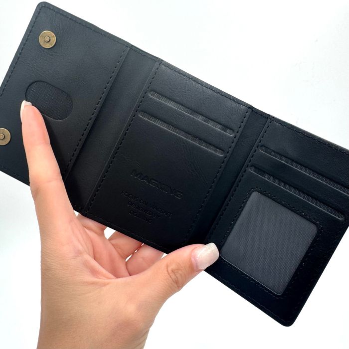 Калъф от ЕКО кожа с Magsafe портфейл за iPhone 16 Pro