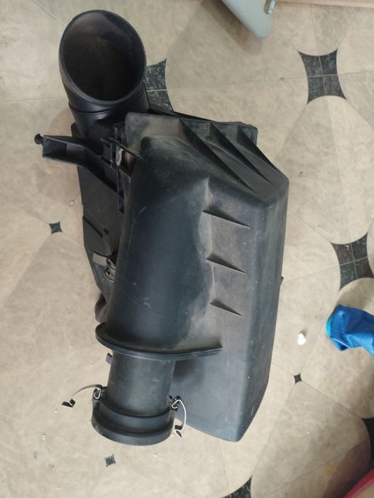 Воздушный фильтр (корпус)