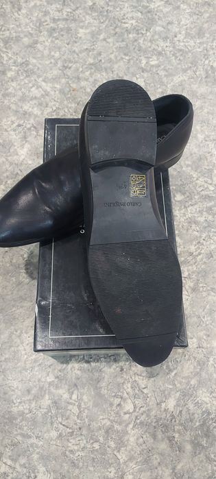 Продам мужскую обувь.