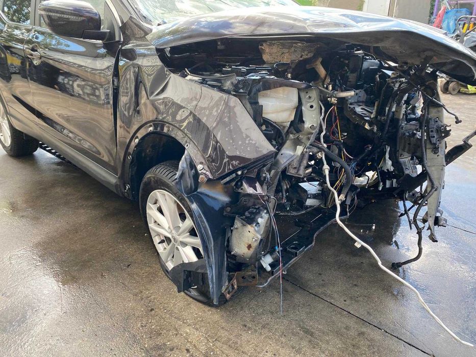 Dezmebrez Nissan  Qashqai  2 J11 1.5DCI E6 2017 K9K bara/far/aripa/usa