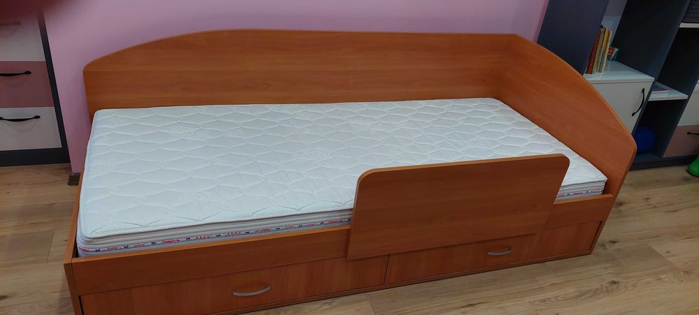 Продавам  матрак