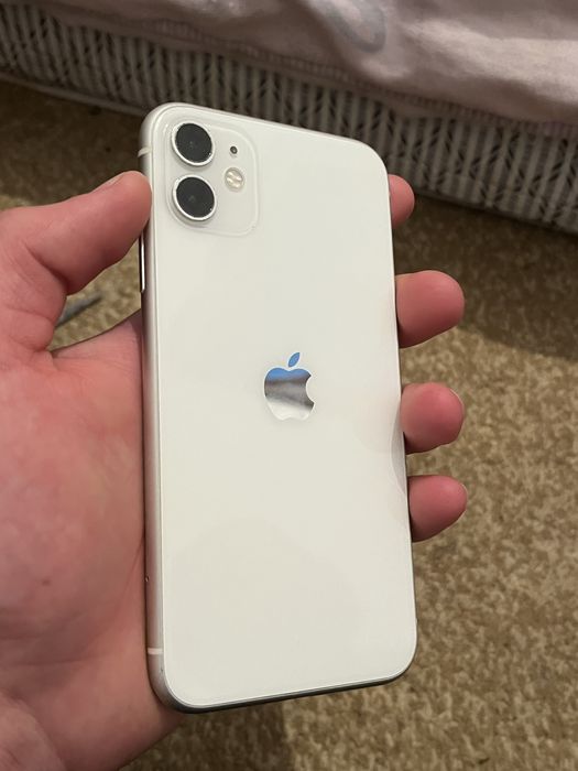 Iphone 11 в белом цвете