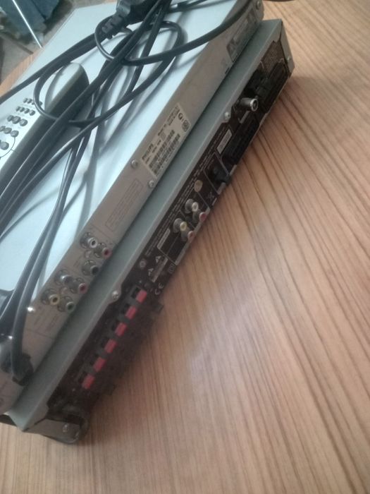 Телевизор плазма Vestel.