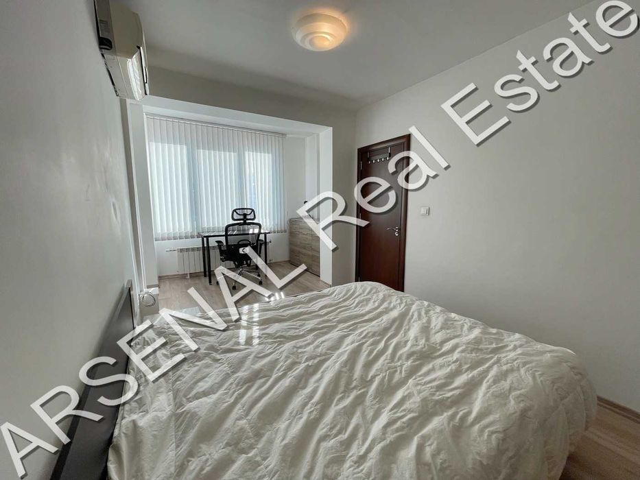 Продажба на четиристаен апартамент, Център